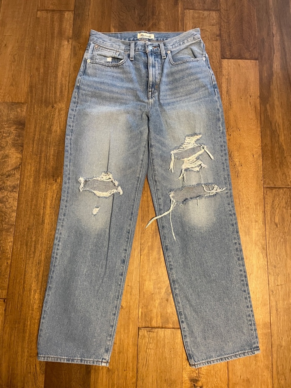 Petite Baggy Straight Jeans in Earlhurst Wash: Ripped Edition - Picture 2 of 9